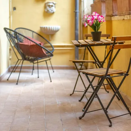 Parione Apartmán *